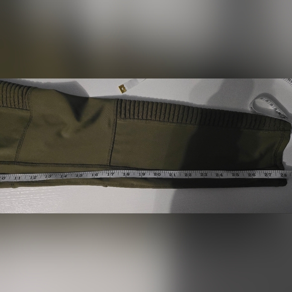 Fabletics Motion365+ High-Waisted Moto Legging 28" - Picture 9 of 9